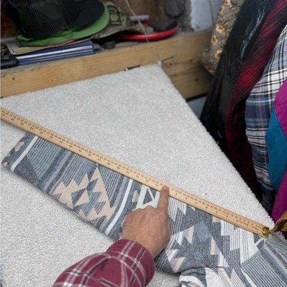 Wrangler RN 130273 Sherpa-Lined Aztec Print Jacket - Gray & Cream, size medium - Picture 4 of 6